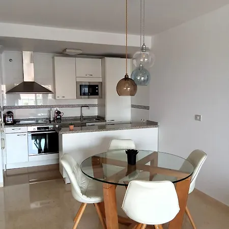 Апартаменти Encantador En Marbella, Bonita Terraza Y Vista Al Mar