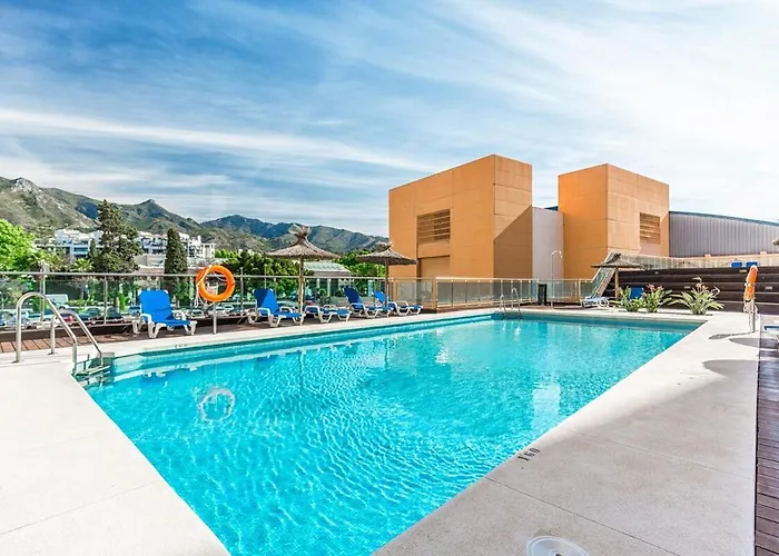 Encantador En Marbella, Bonita Terraza Y Vista Al Mar マルベーリャ