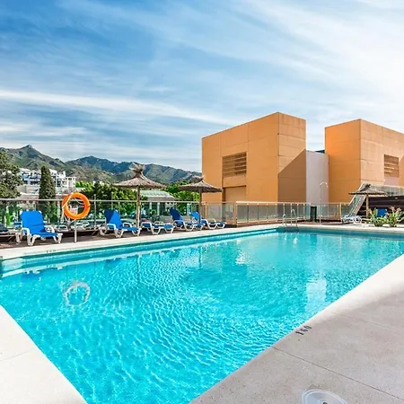 Encantador En Marbella, Bonita Terraza Y Vista Al Mar ماربيا