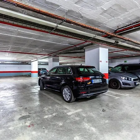 Apartmán Encantador En Marbella, Bonita Terraza Y Vista Al Mar *