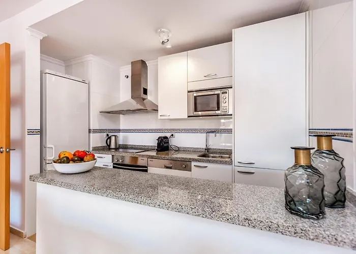 Encantador En Marbella, Bonita Terraza Y Vista Al Mar * Marbella